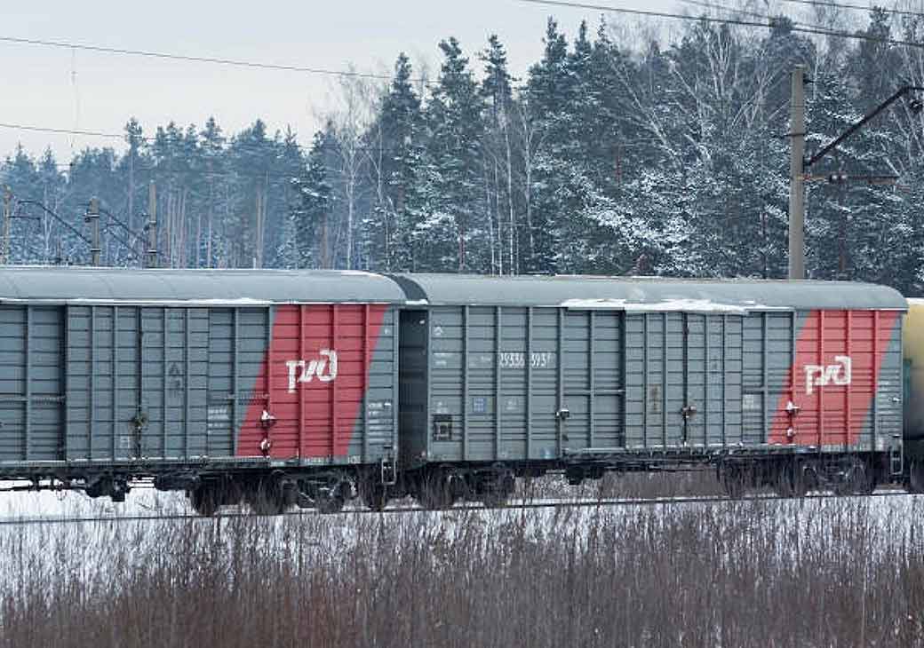 Грузовой вагон ржд фото