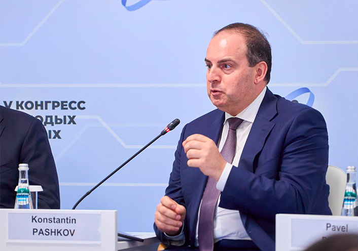 Константин Пашков