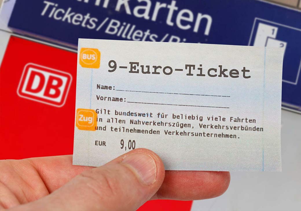 Euro tickets. Проездной 9 евро в Германии. Билет 9 евро Германия. Deutschland ticket за 49 евро. Как выглядит Deutschland ticket.